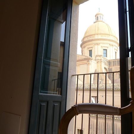 Landolina Palace Hotel Noto Luaran gambar