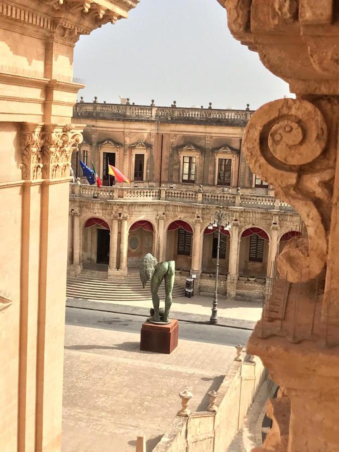 Landolina Palace Hotel Noto Luaran gambar