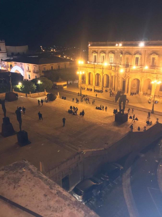 Landolina Palace Hotel Noto Luaran gambar