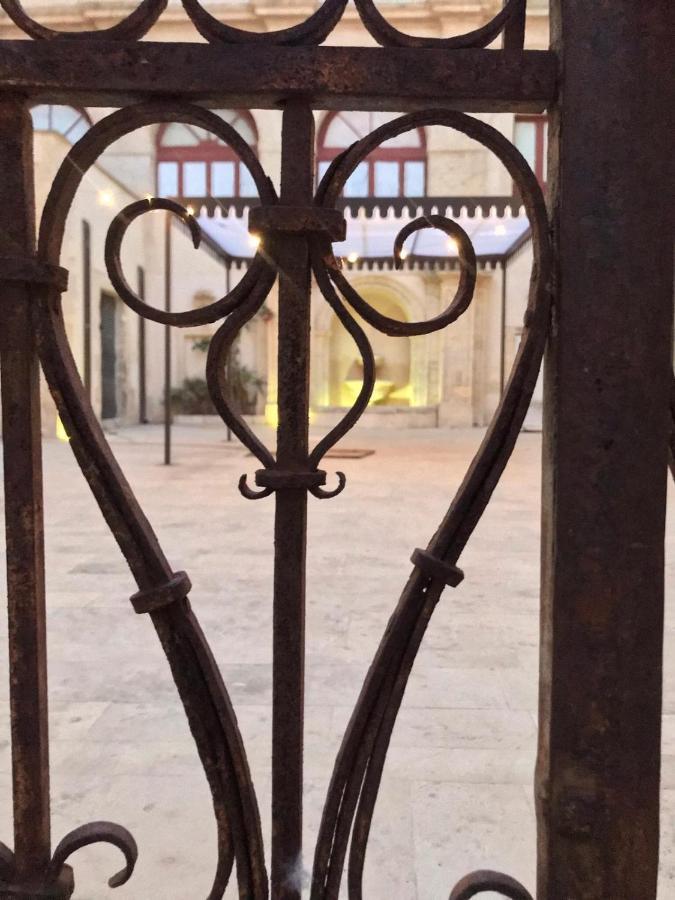 Landolina Palace Hotel Noto Luaran gambar