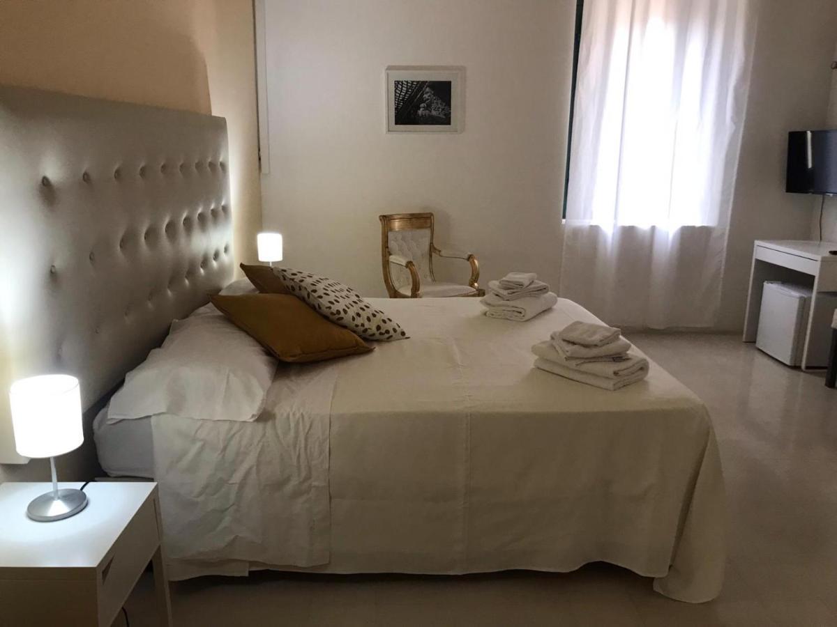 Landolina Palace Hotel Noto Luaran gambar