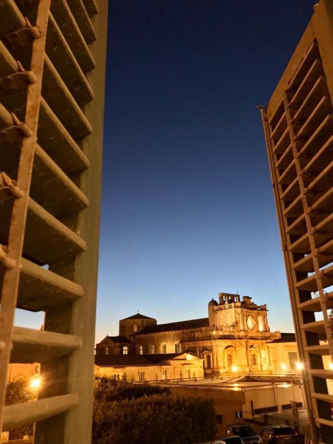 Landolina Palace Hotel Noto Luaran gambar