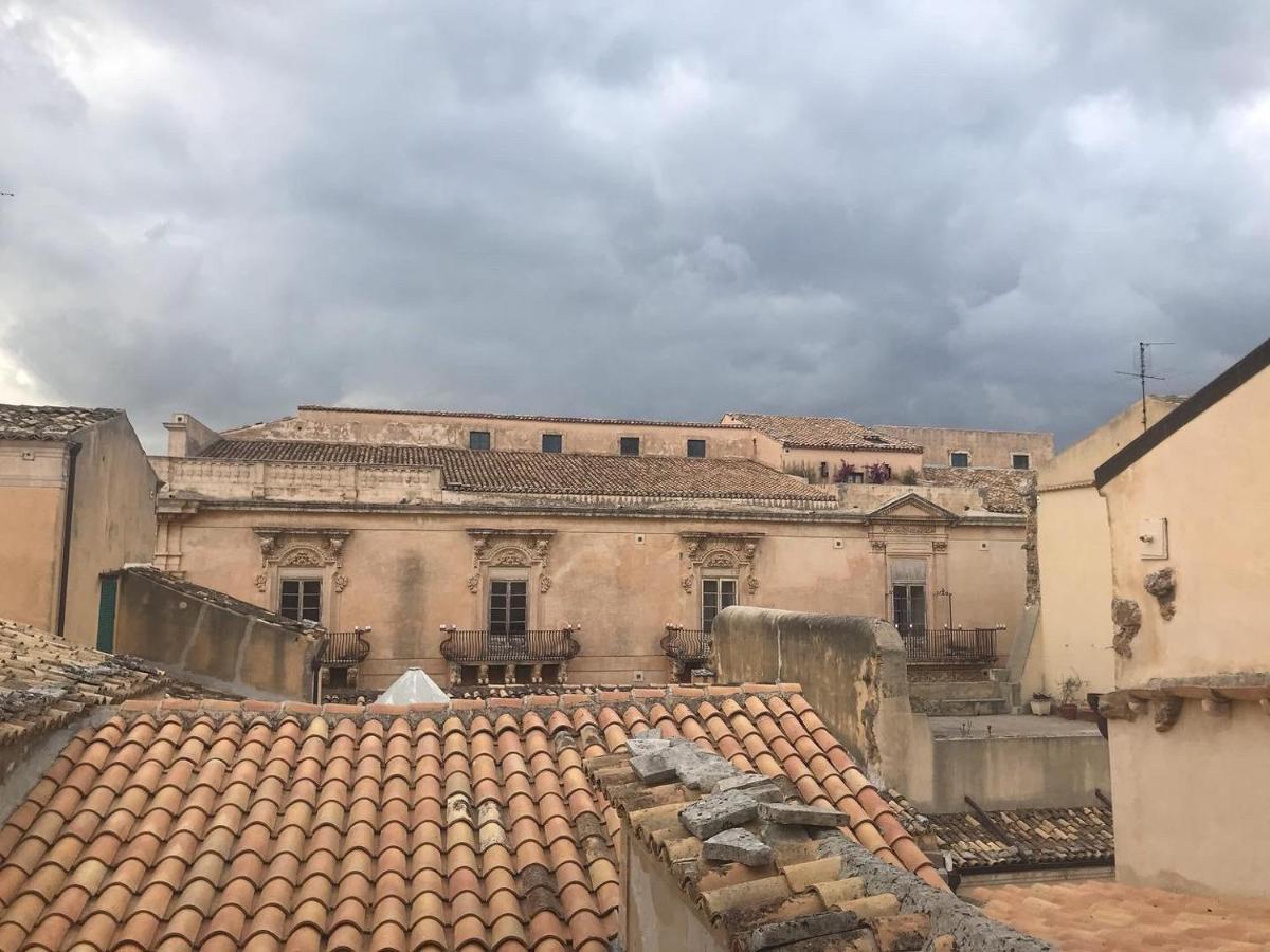 Landolina Palace Hotel Noto Luaran gambar