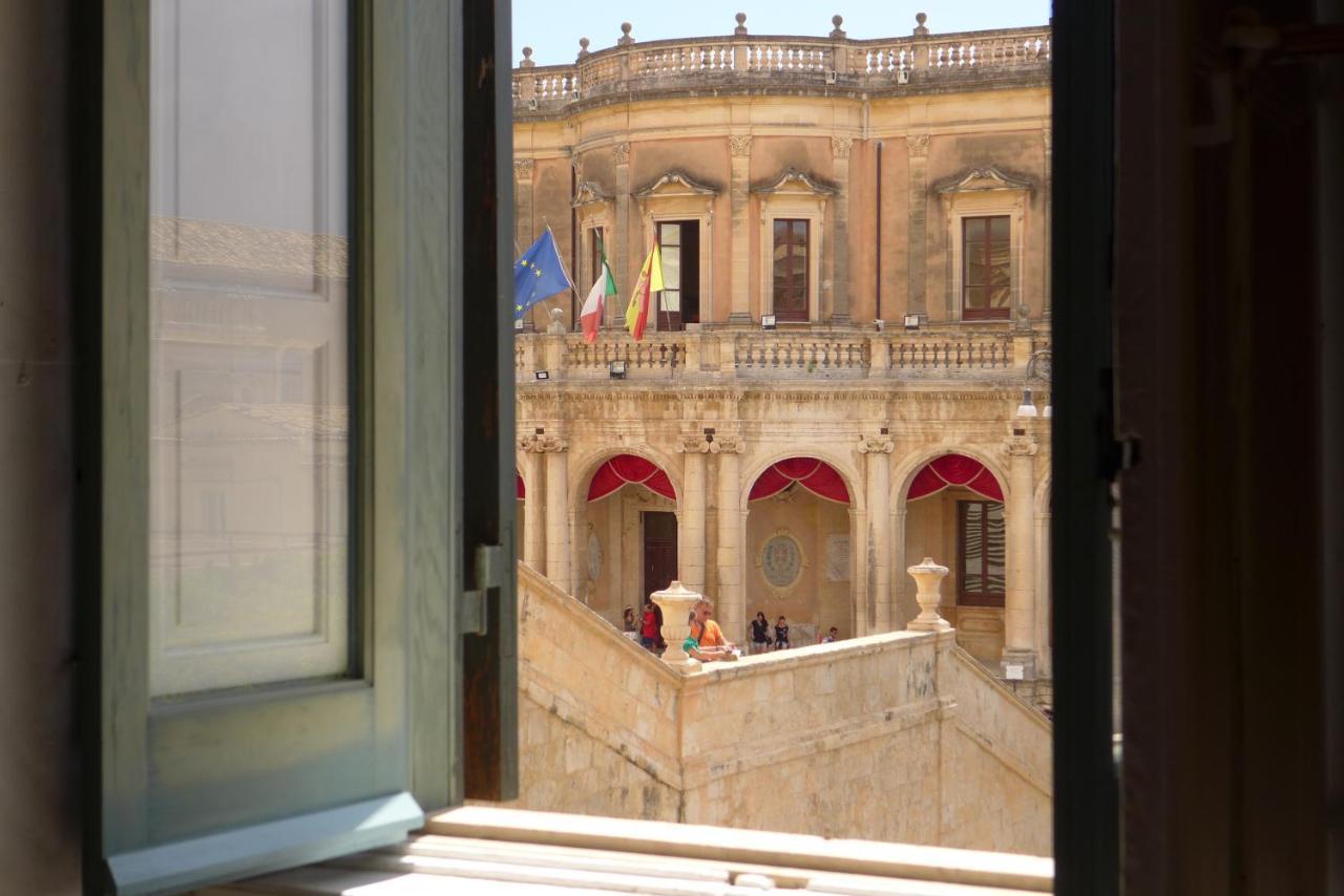 Landolina Palace Hotel Noto Luaran gambar